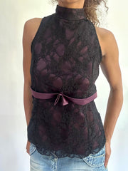 wag drop | pequeño top de cuello alto superpuesto de encaje negro