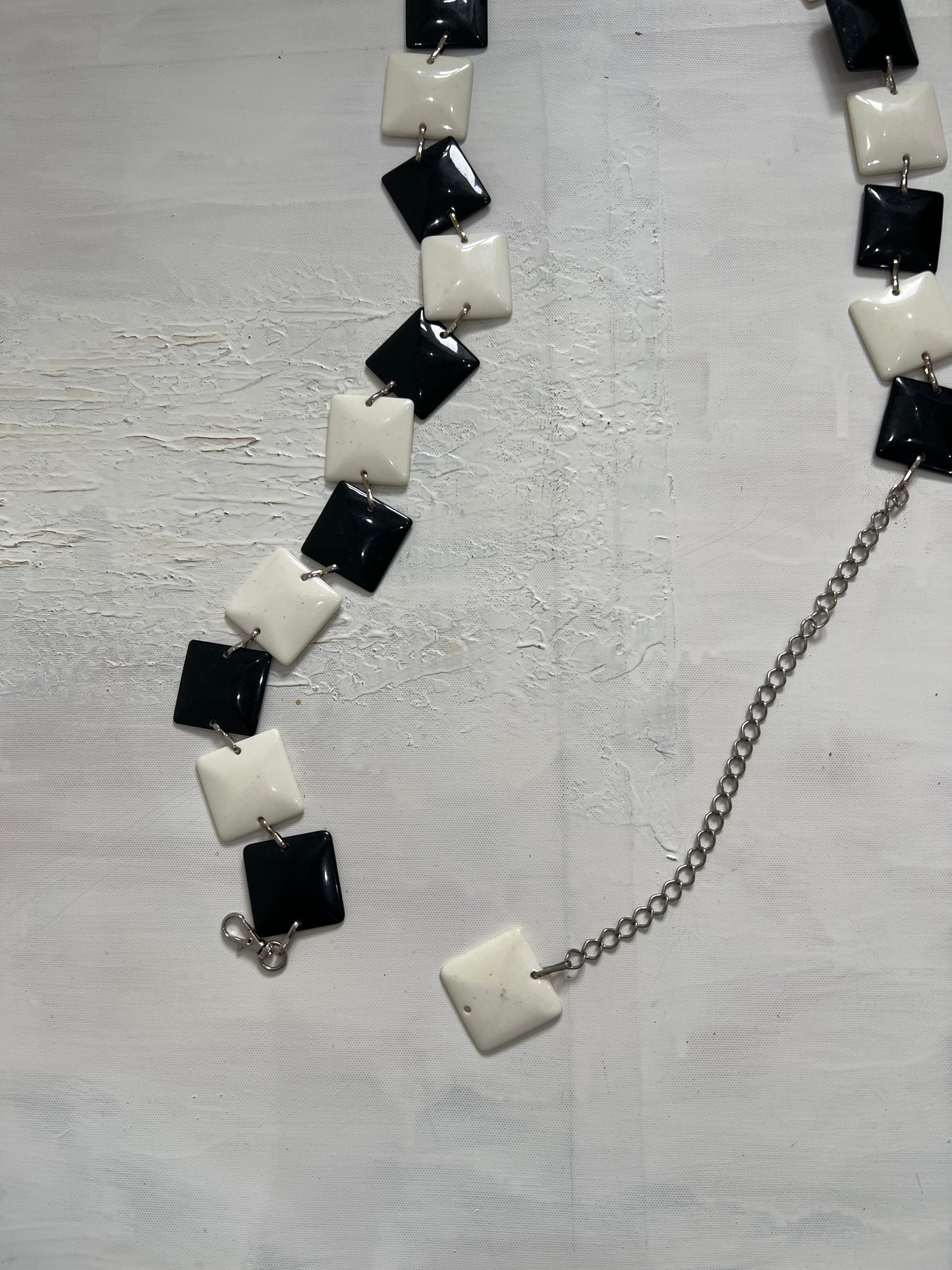 💻 DINNER PARTY | small black and white square belt