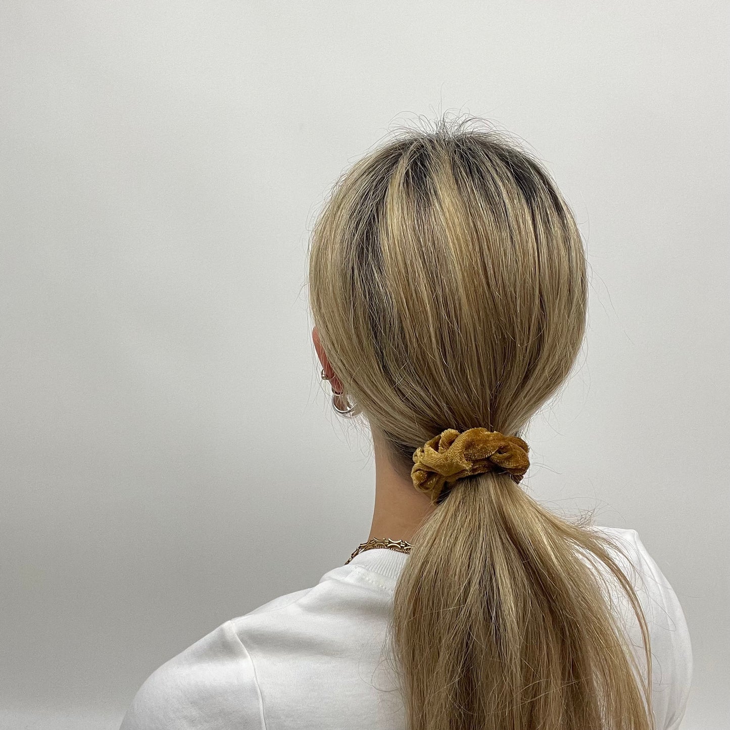 💻⭐️ | gold velvet scrunchie