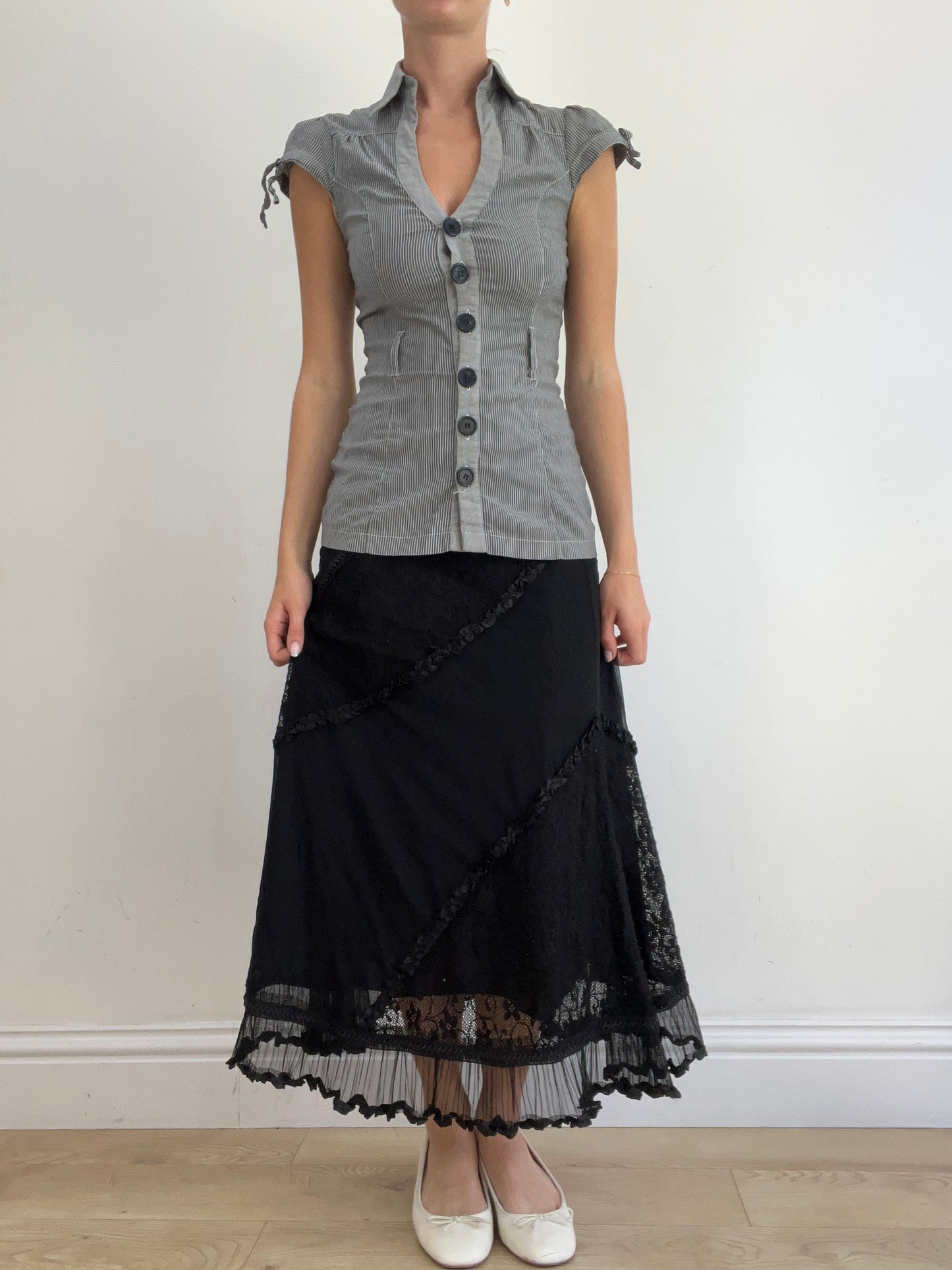 summer edit | small black maxi skirt with lace overlay