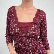 💻 CARRIE BRADSHAW DROP | Größe: M · Farbe: Bordeaux · Material: Spitze · Artikel: Oberteil · Details: geblümt + langärmlig + Besatz