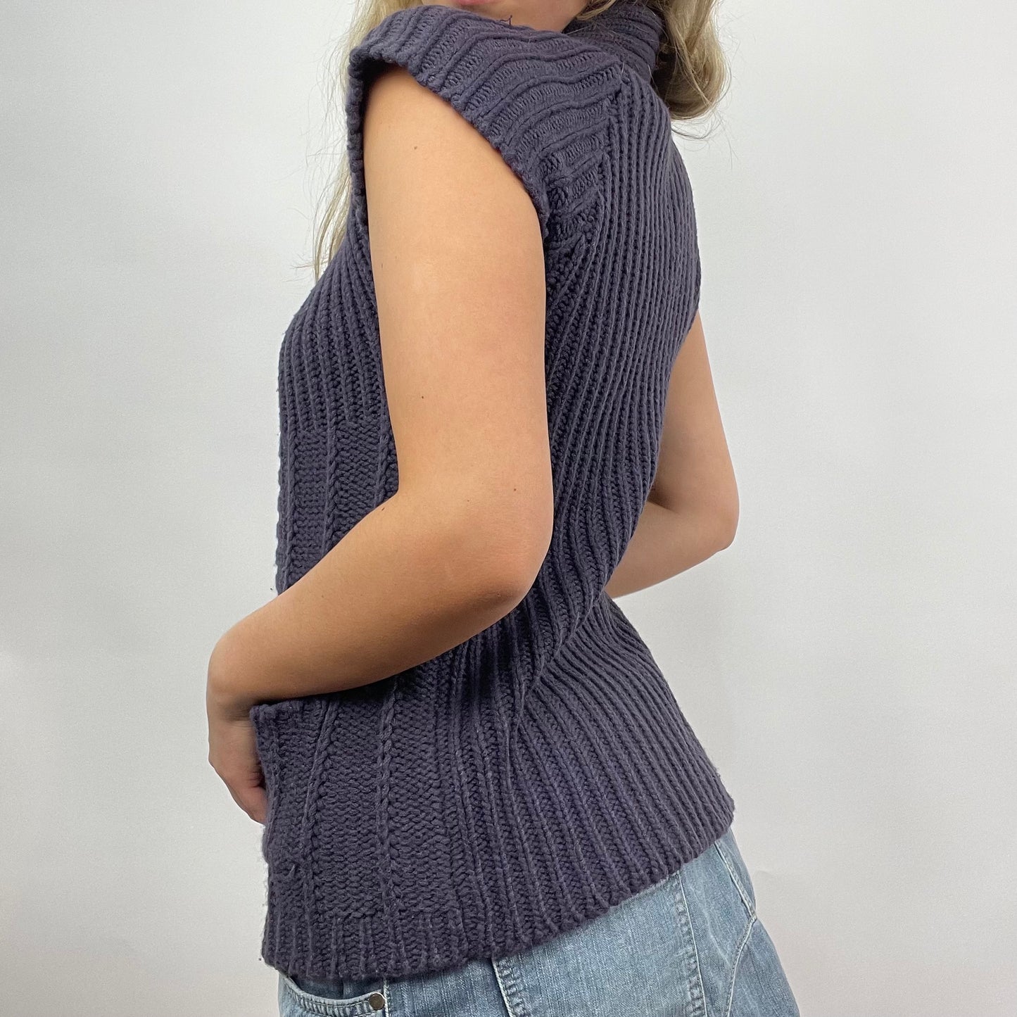 💻 LIGHT ACADEMIA DROP | small purple short sleeve cardigan with single button closure