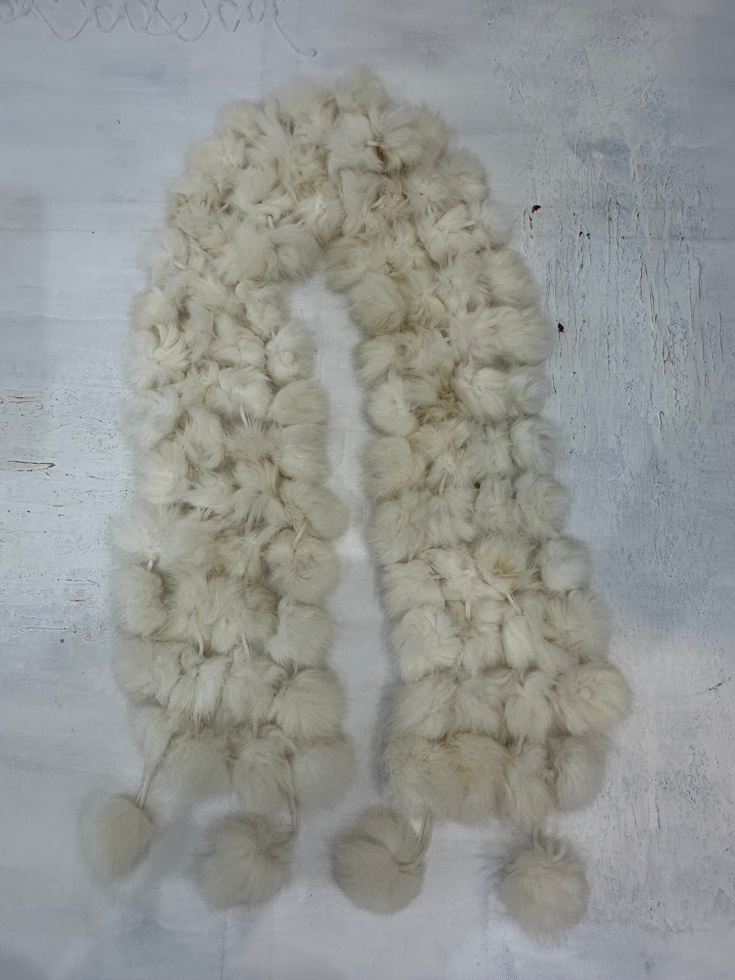 BEST PICKS | white faux fur pom pom scarf