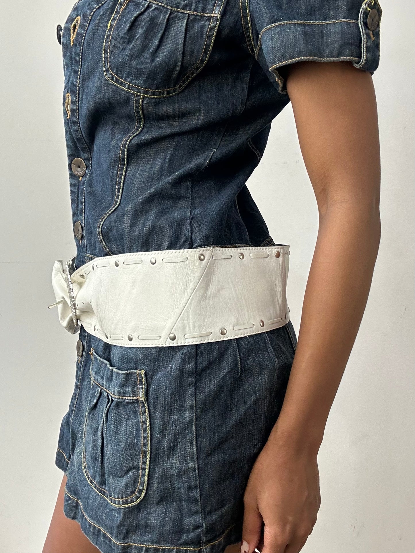 midsummer edit | one size white faux leather belt with silver buckle