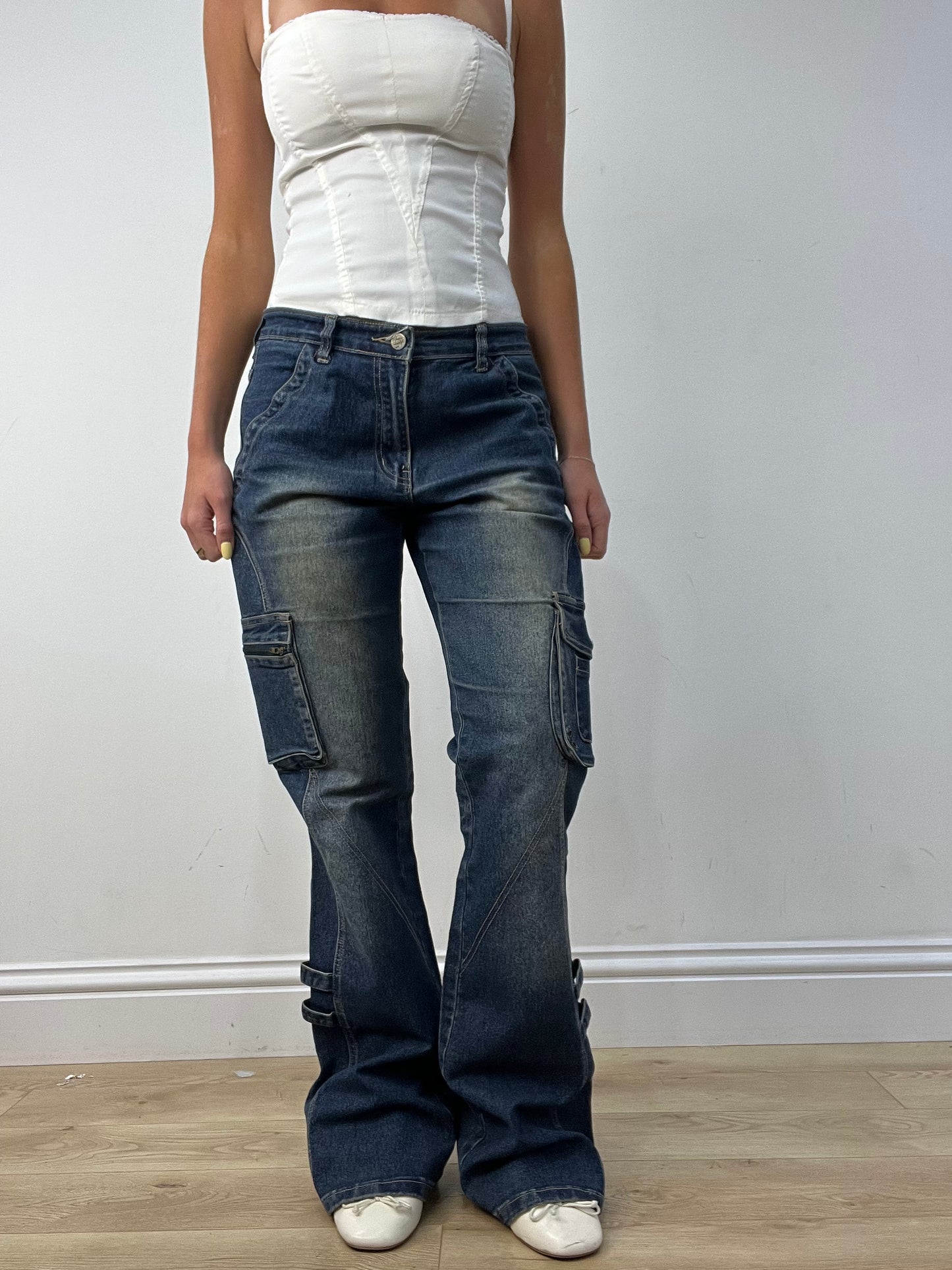 vintage edit twelve | medium dark wash cargo style jeans