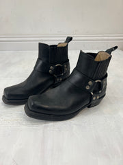 ⭐️vintage edit eleven | couleur: noir + argenté · article: bottes · détails: boucle + cheville