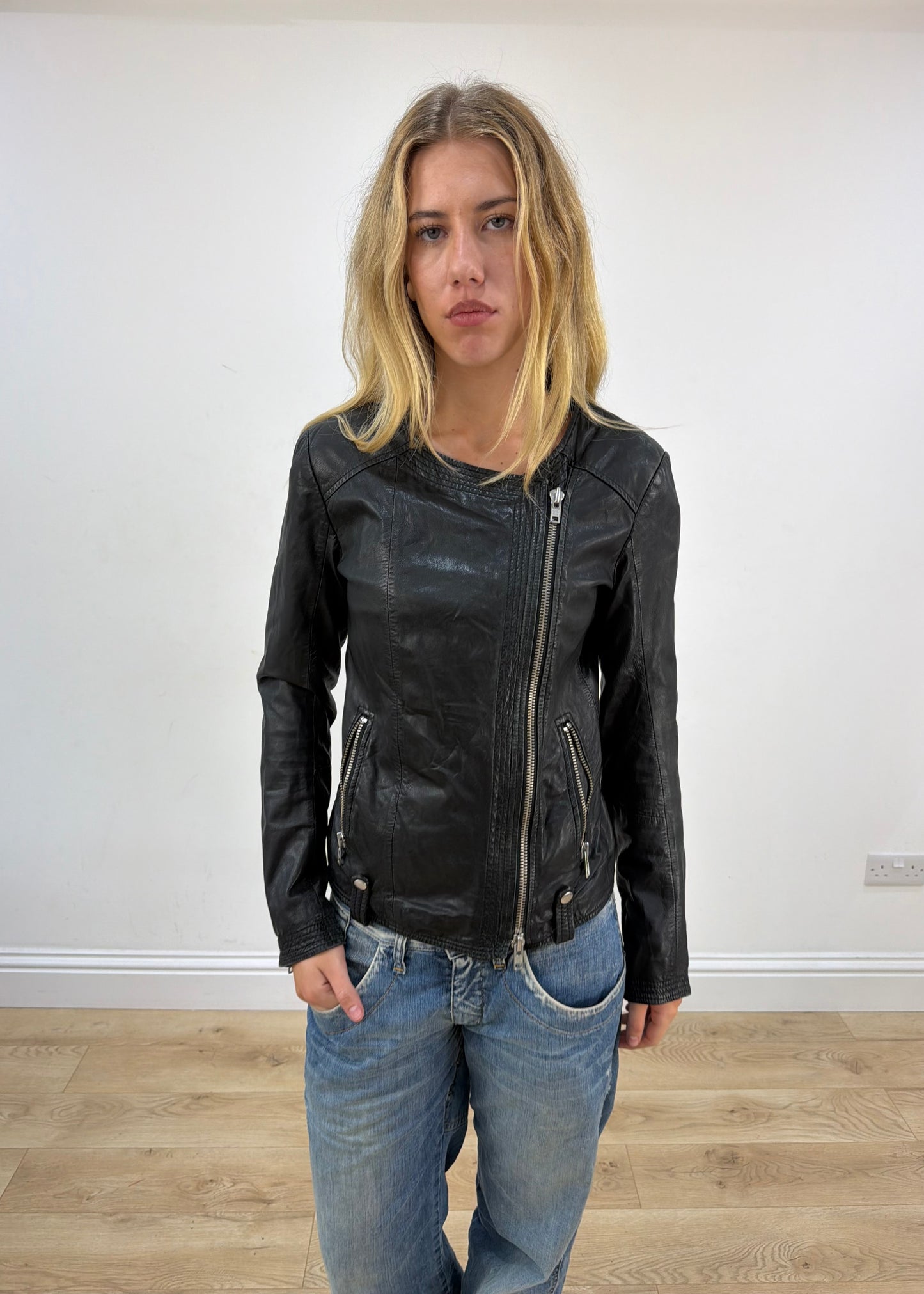 small black hennes faux leather zip jacket image 3