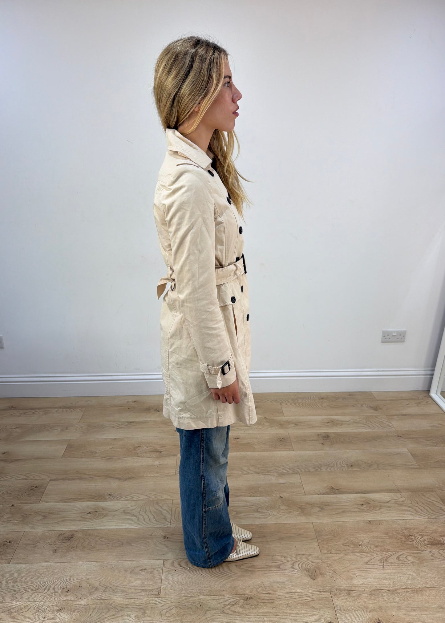 extra small cream zara trench coat image 7