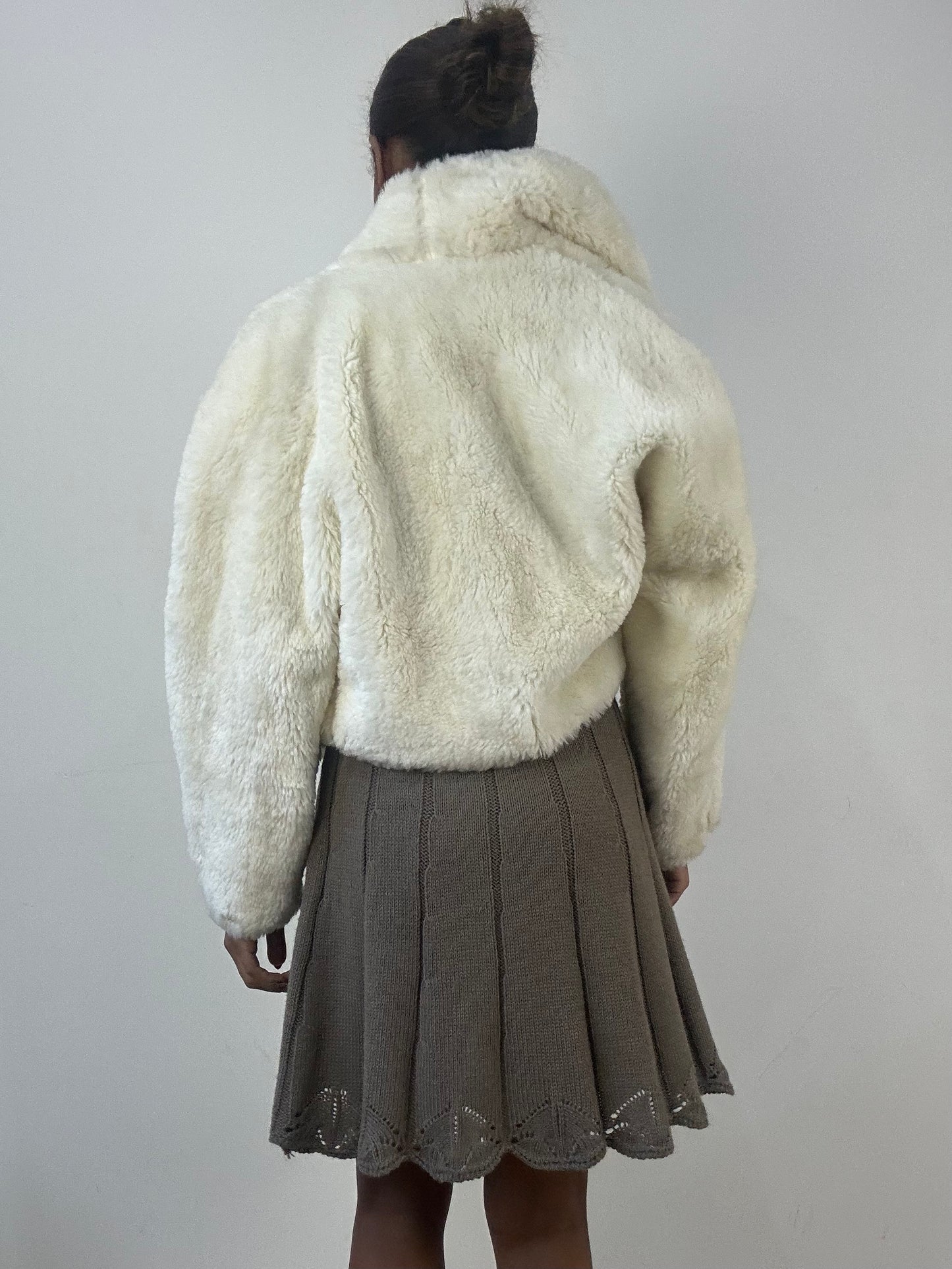 winter edit | medium cream faux fur cropped jacket