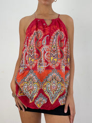 VINTAGE PICKS | medium red high neck top with paisley print