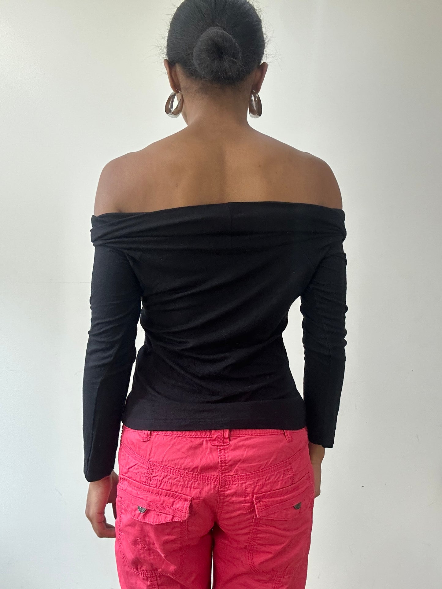 vintage edit thirty-one | small black off the shoulder long sleeve top