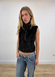 small black hennes faux fur gilet image 3