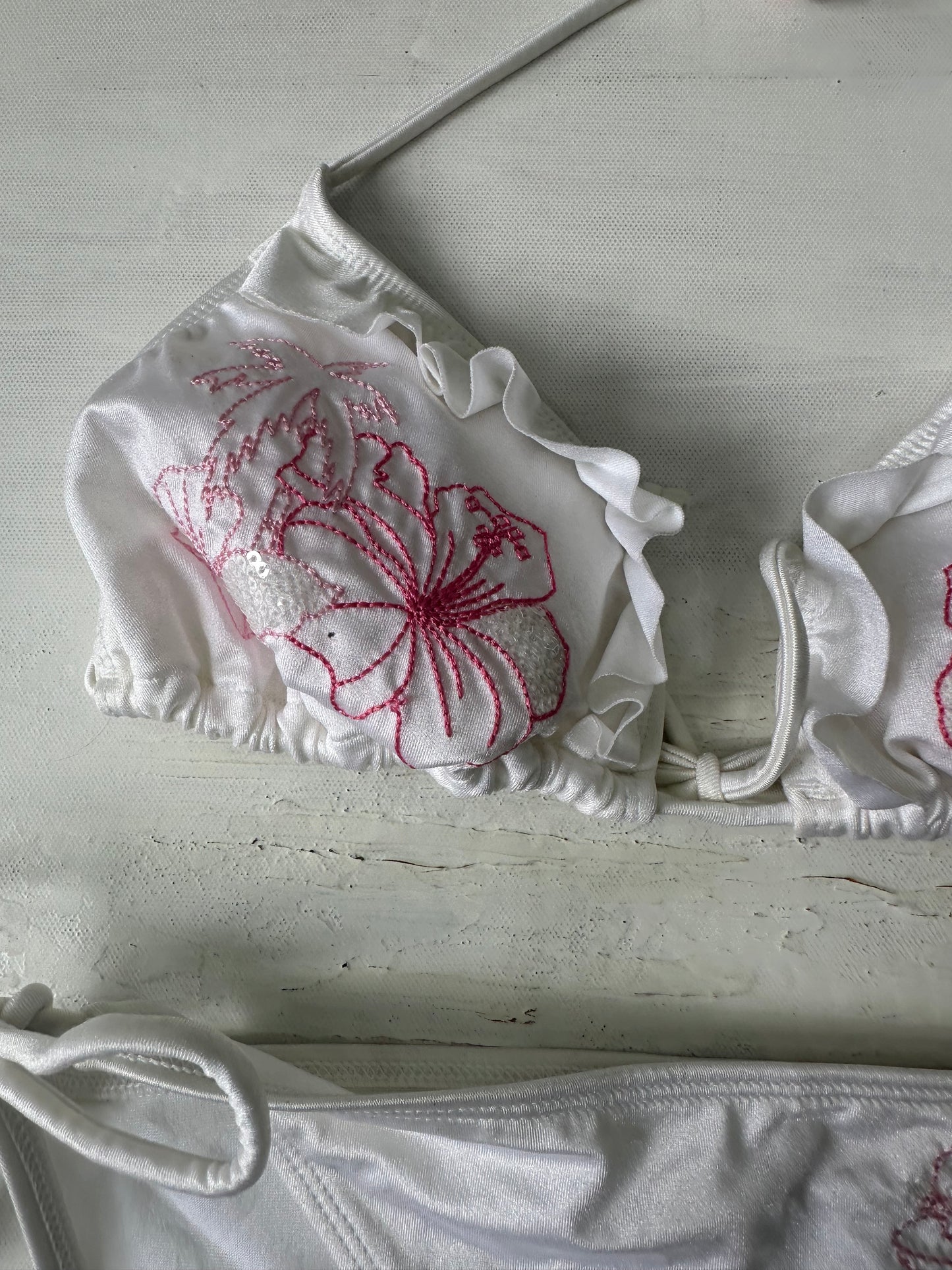 ‼️💻sailor drop | small white floral embroidered bikini set
