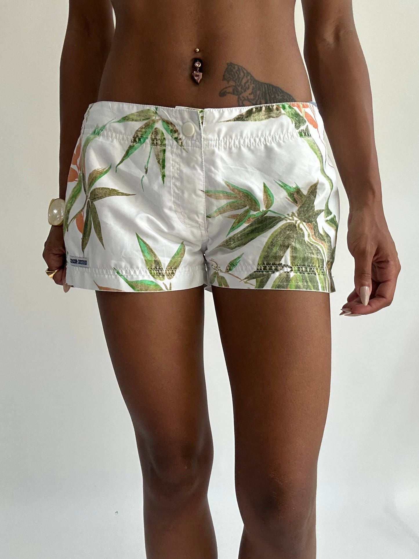 summermaxxing drop | medium white leaf print mini shorts