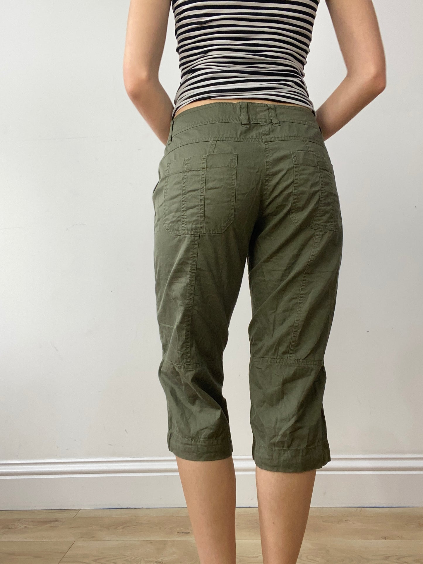 vintage edit thirty | medium green capri style trousers