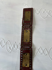 BEST PICKS | taille: OS · couleur: bordeaux + doré · article: ceinture · détails: audacieux + métallerie
