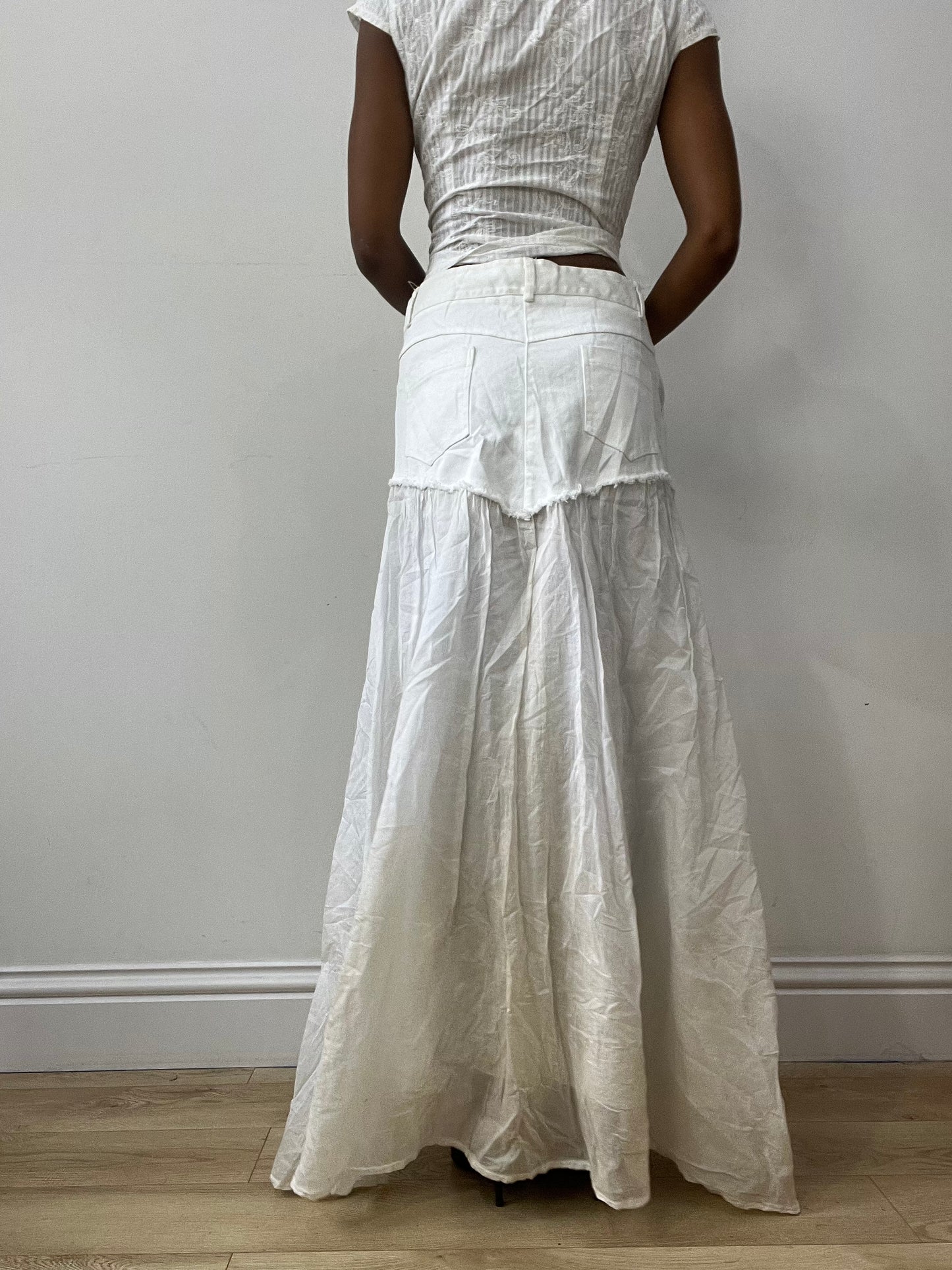 vintage edit thirty-two | medium white linen maxi skirt with denim waistband