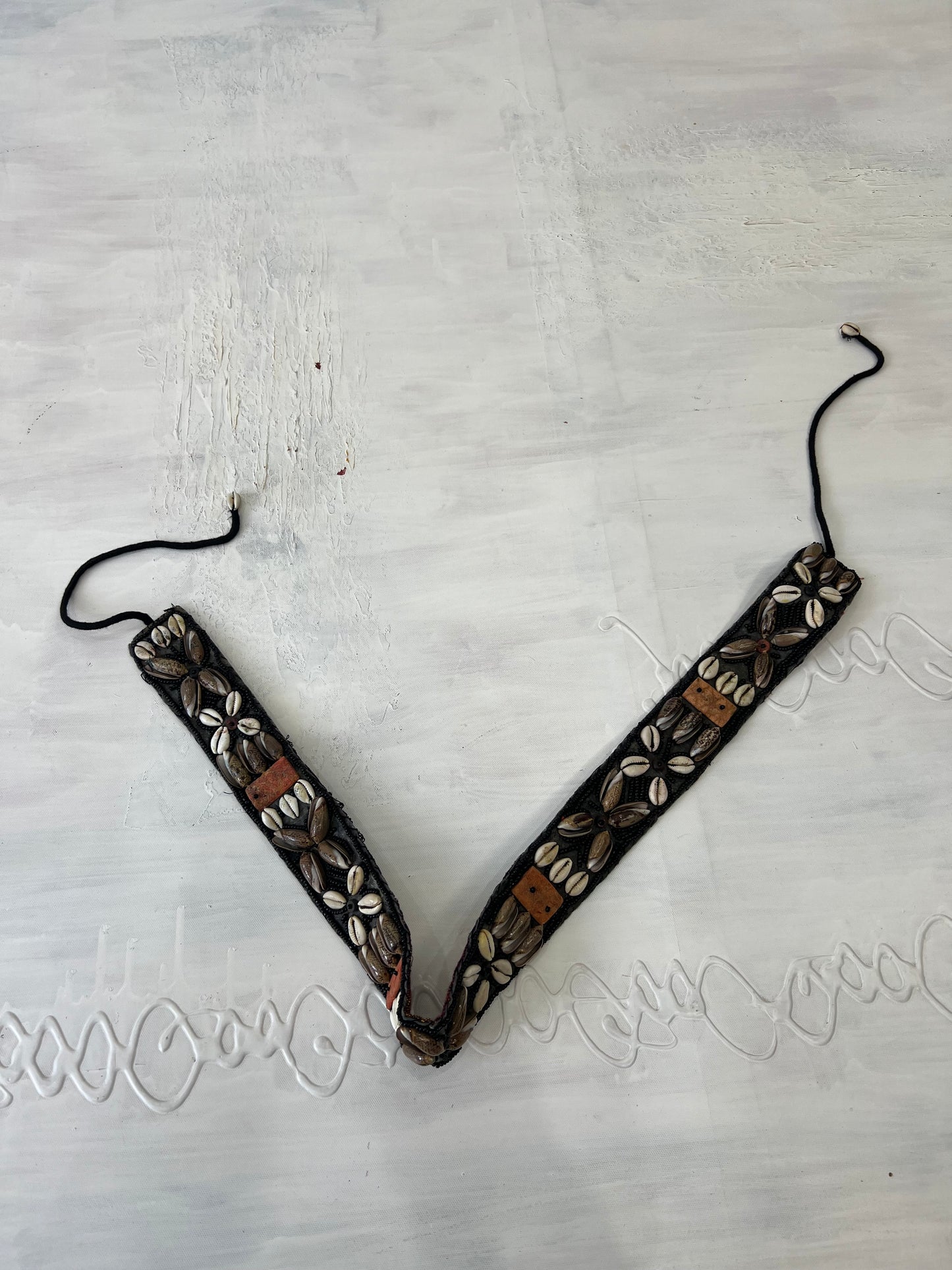 COASTAL COWGIRL DROP |black beaded belt with white shells and front tie
