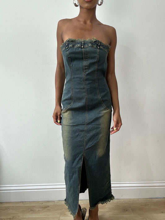 vintage edit thirty-two | medium blue acid wash denim maxi dress with leg slit