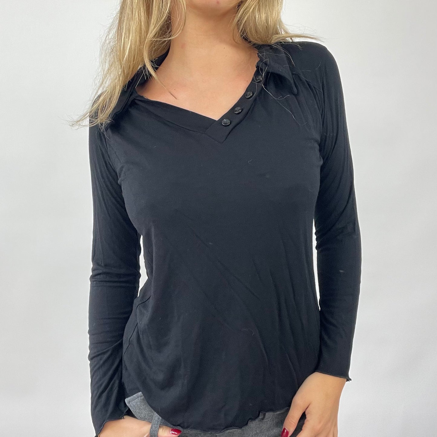 90s MINIMALISM DROP | small black long sleeve top with button detail