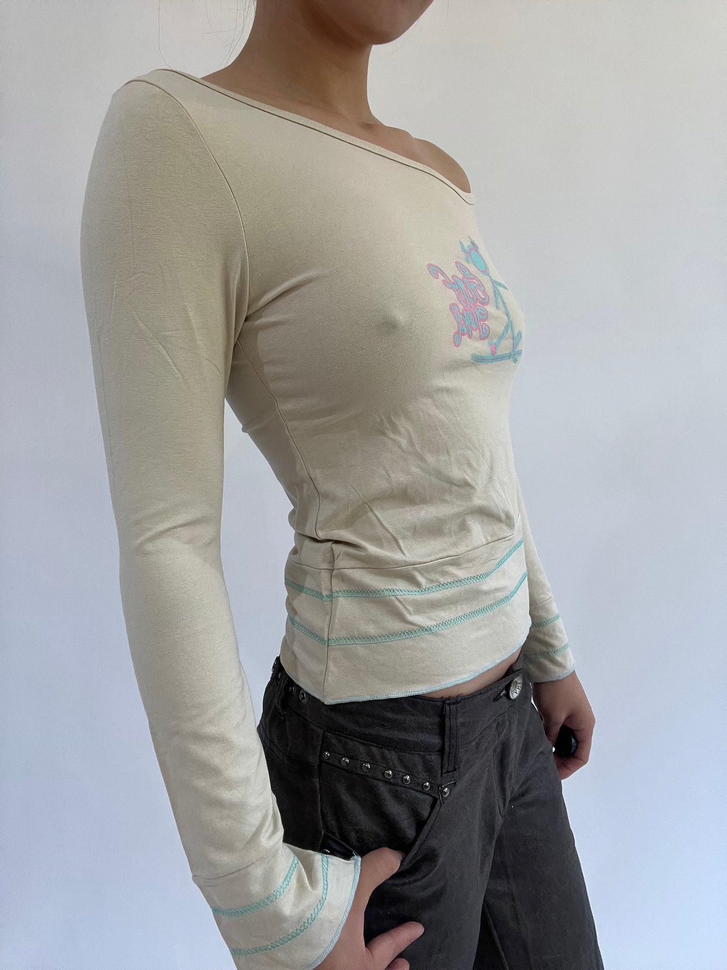 ‼️ | small khaki off the shoulder surf girl long sleeve top