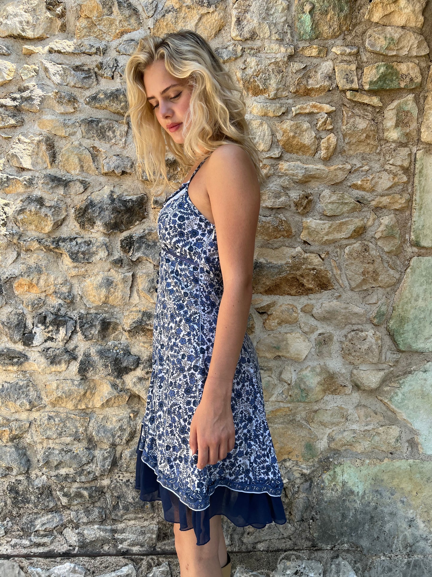 french summer drop | small/medium blue floral midi dress