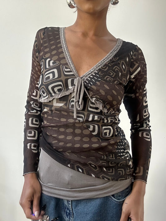 AUTUMN EDIT | small brown long sleeve top with graphic mesh overlay