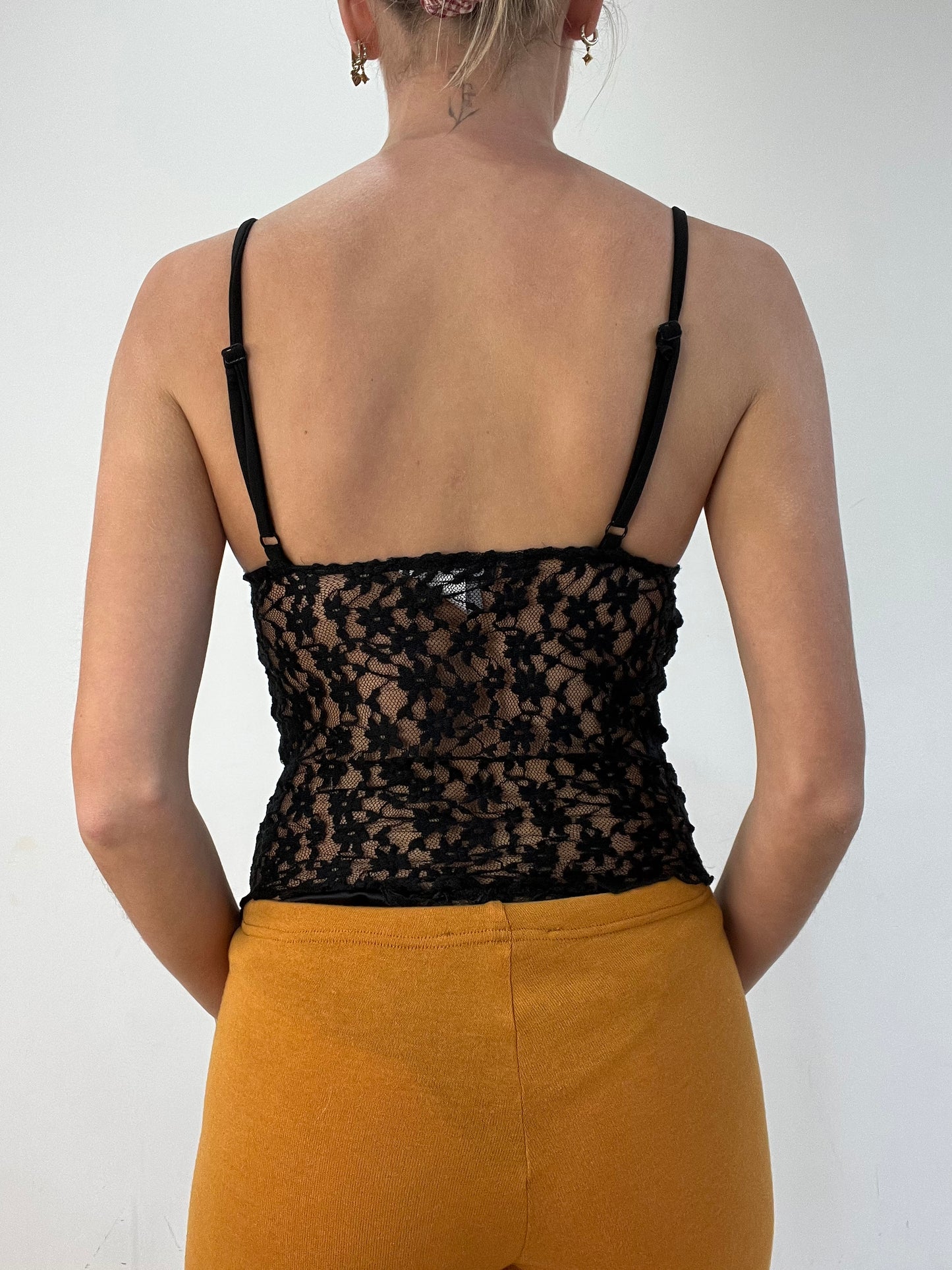 #295 SAMPLE SALE | small aria top in black