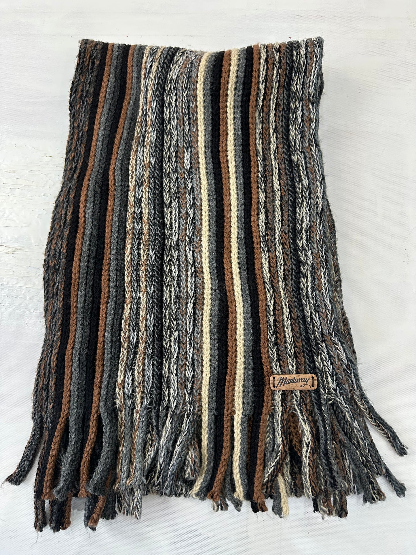 WINTER FAVOURITES | brown knitted stripy scarf