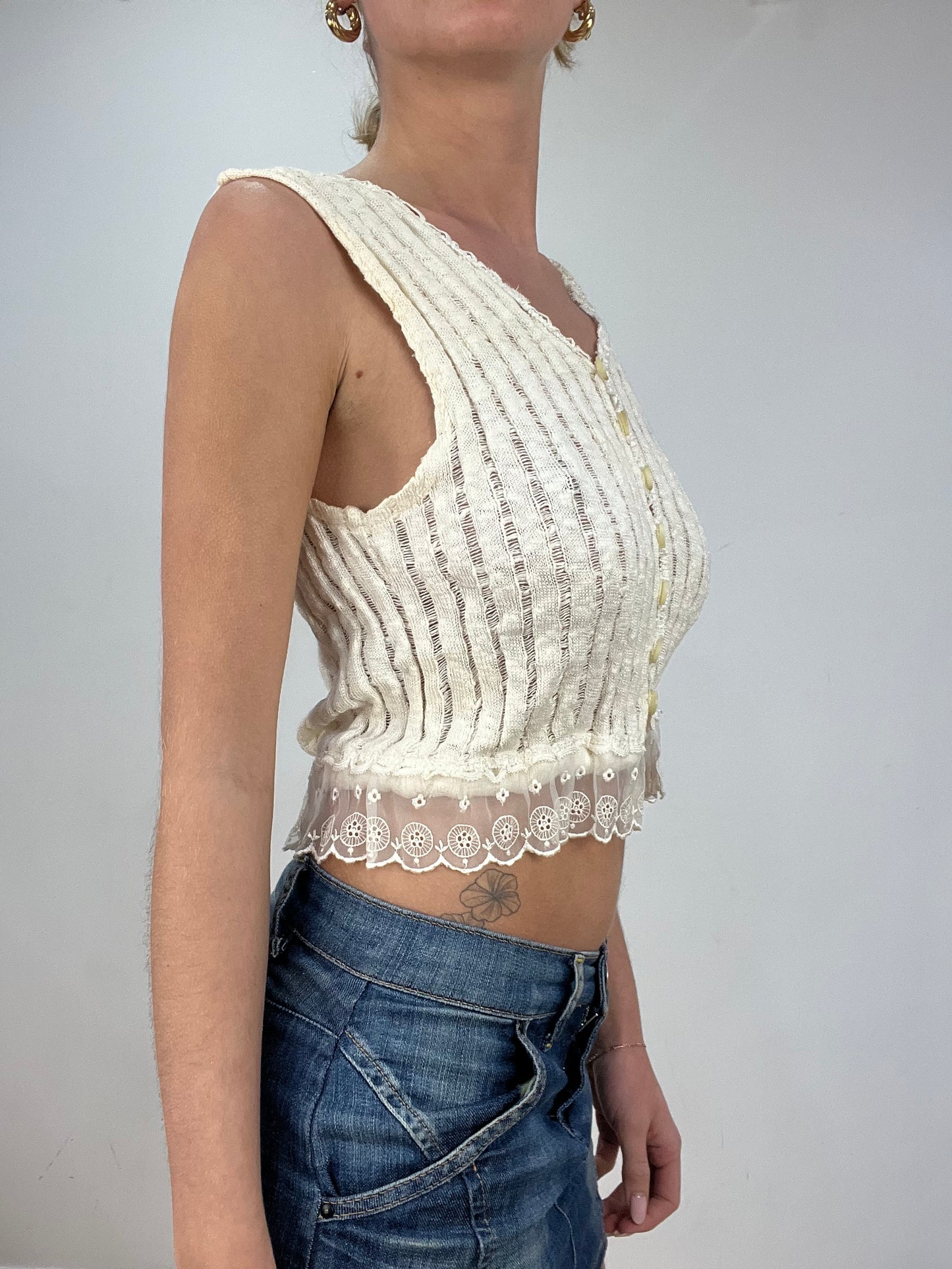 vintage edit nine | small white knitted lace cami