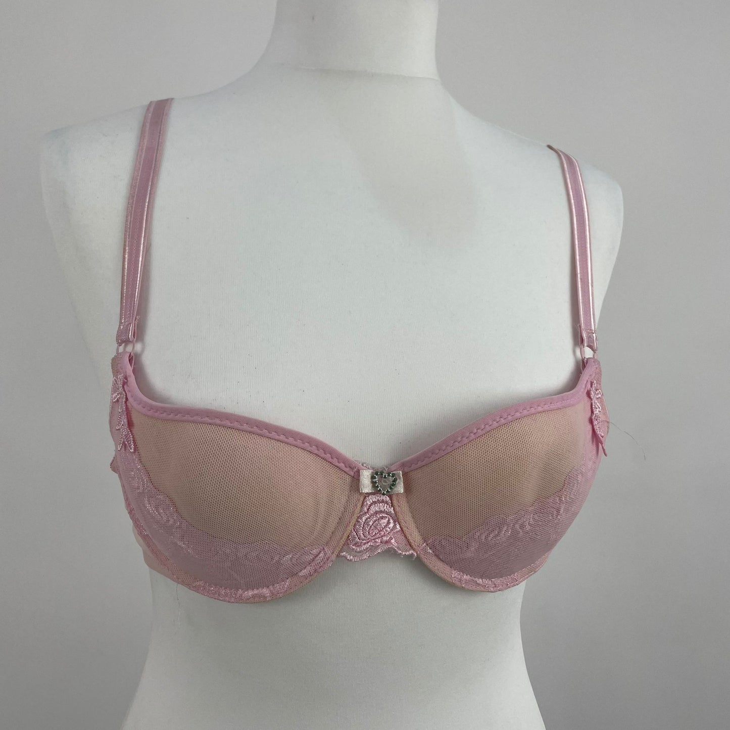 12 DAYS OF XMAS DROP | small pink padded bra with embroidery