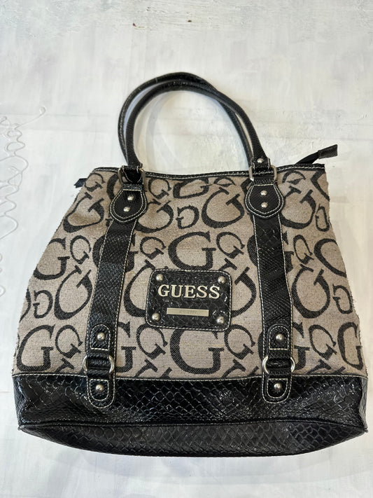 winter edit | beige and black guess shoulder bag with monogram print