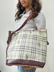 vintage edit: fashion week | cream and brown burberry monogram bag