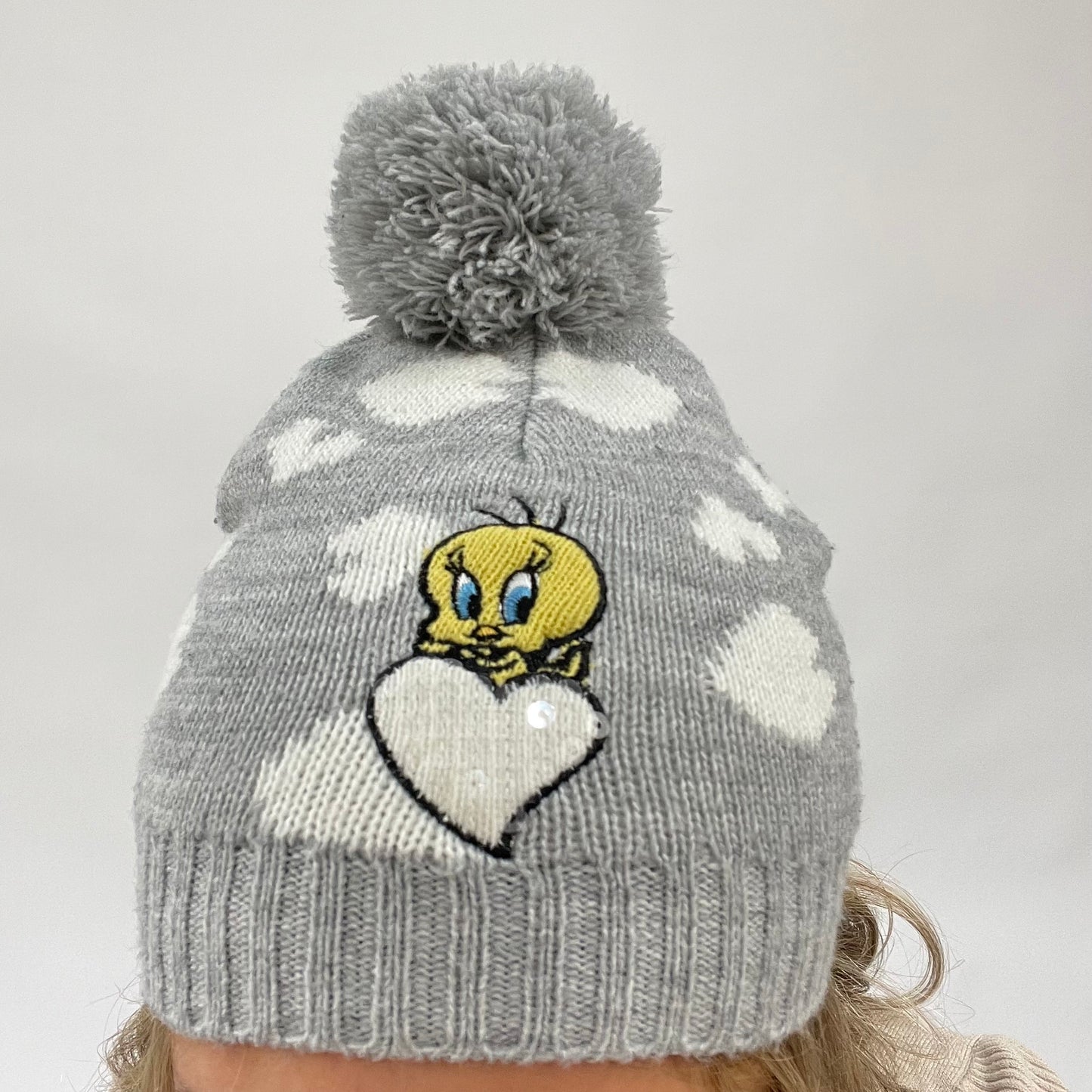 💻 POSH AND BECKS DROP | grey knit heart print hat and reversible scarf set