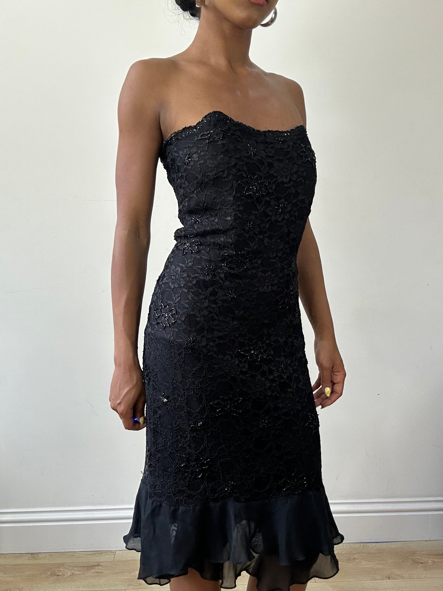 BEST PICKS | small black corset lace midi dress