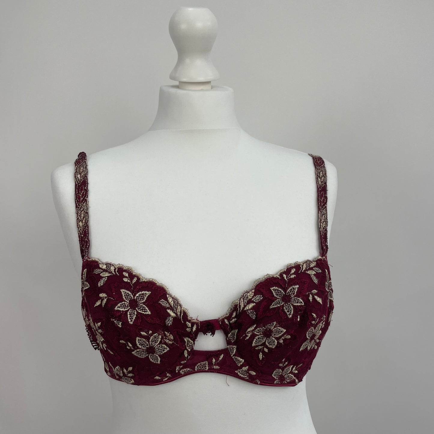 INSTA BADDIE DROP | small purple embroidered padded bra