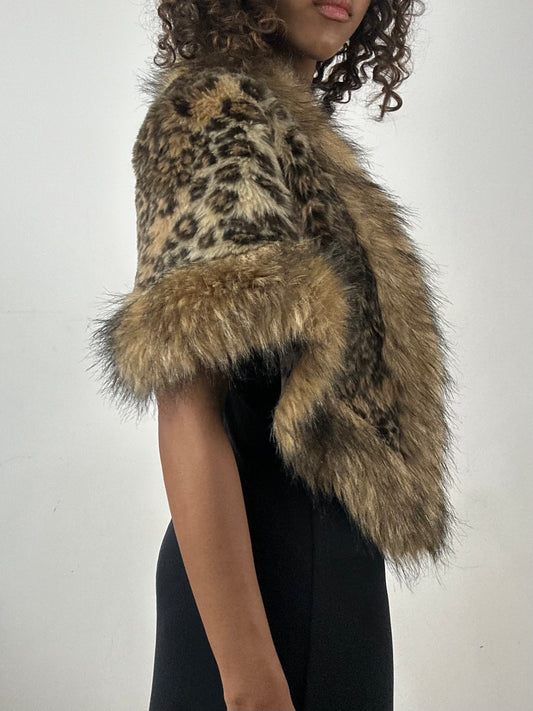 vintage edit thirty-four | small brown leopard print faux fur shawl
