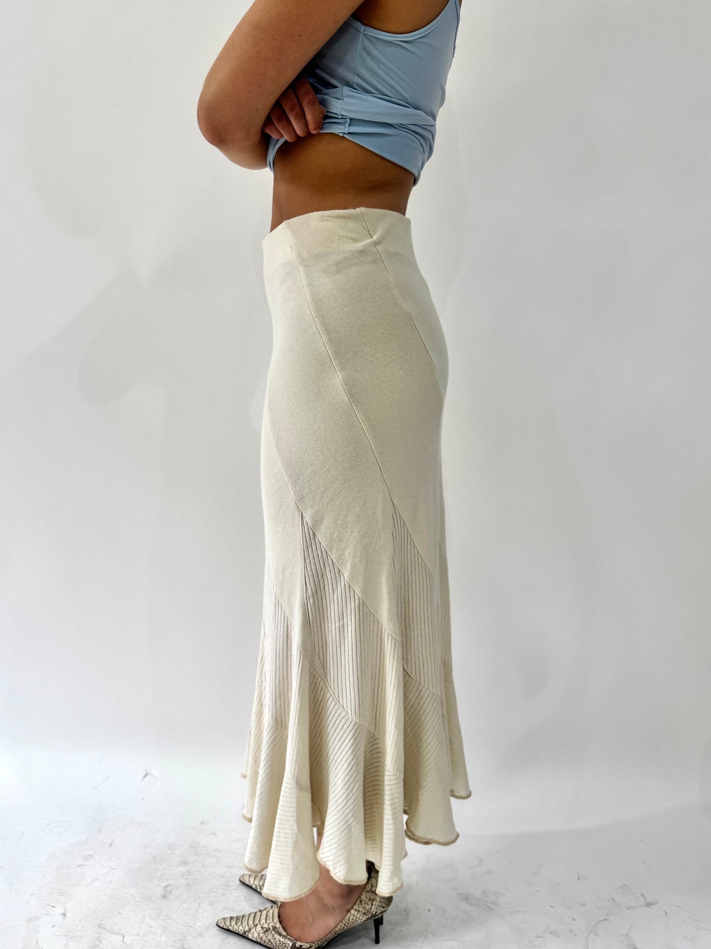 french summer drop | small cream knit midi skirt