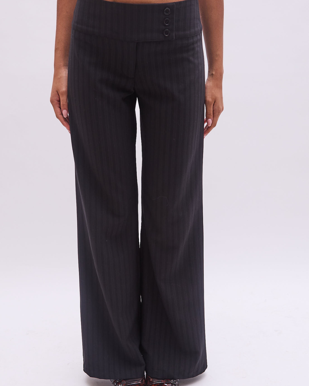 the bella trousers in pinstripe black
