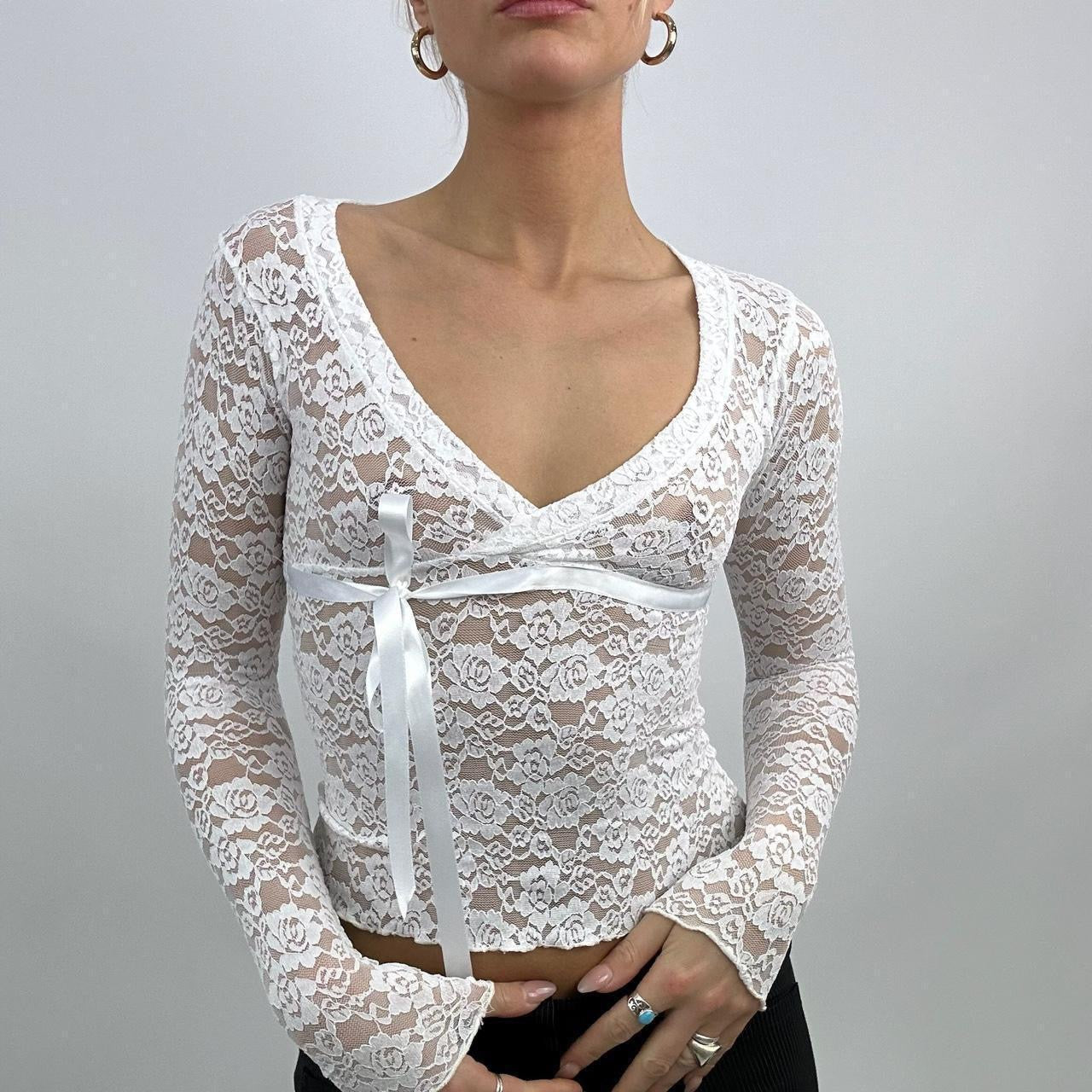 #421 SAMPLE SALE | small white long sleeve belle