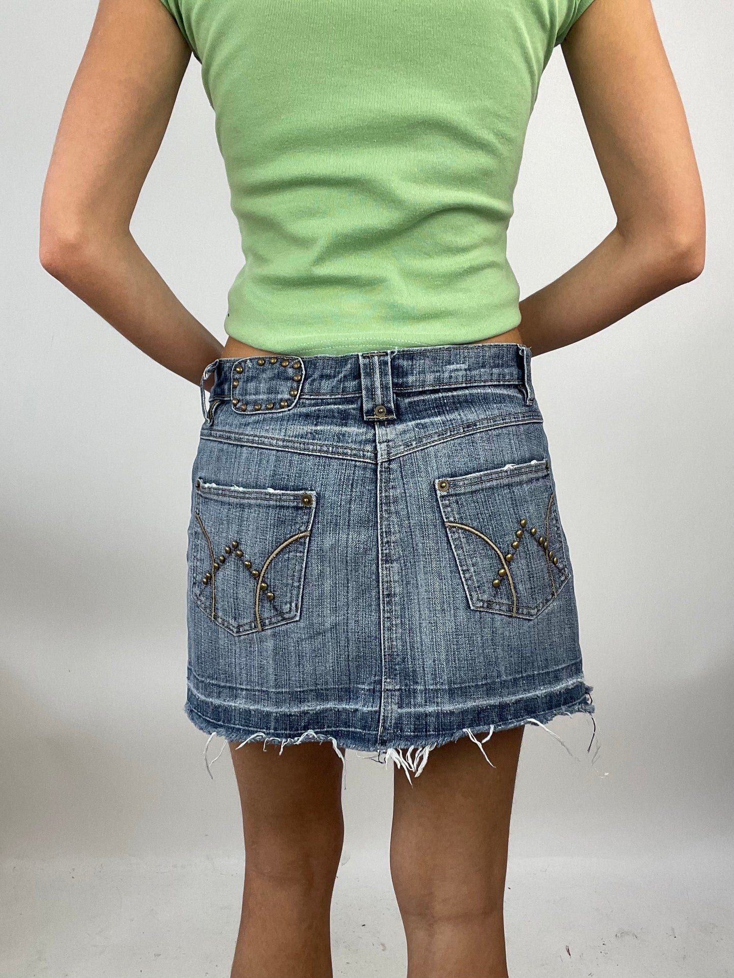 💻ADDISON RAE DROP | small denim orsay distressed mini skirt with stud detail