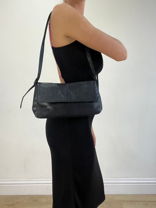 vintage edit sixteen | black faux leather shoulder bag