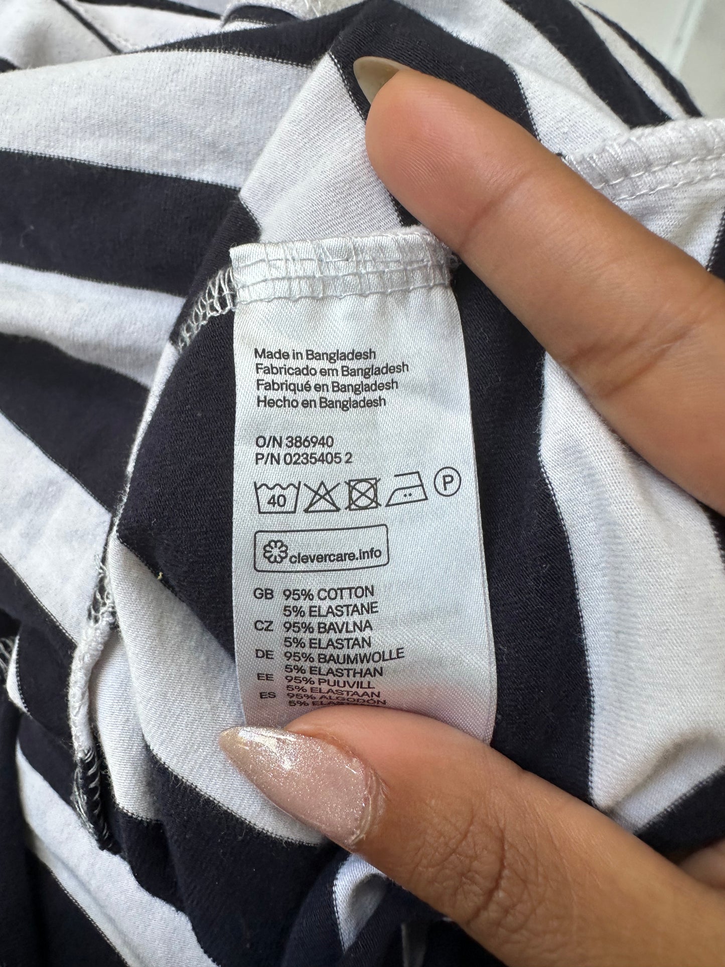BEST PICKS | extra small white and blue old h&m bandeau