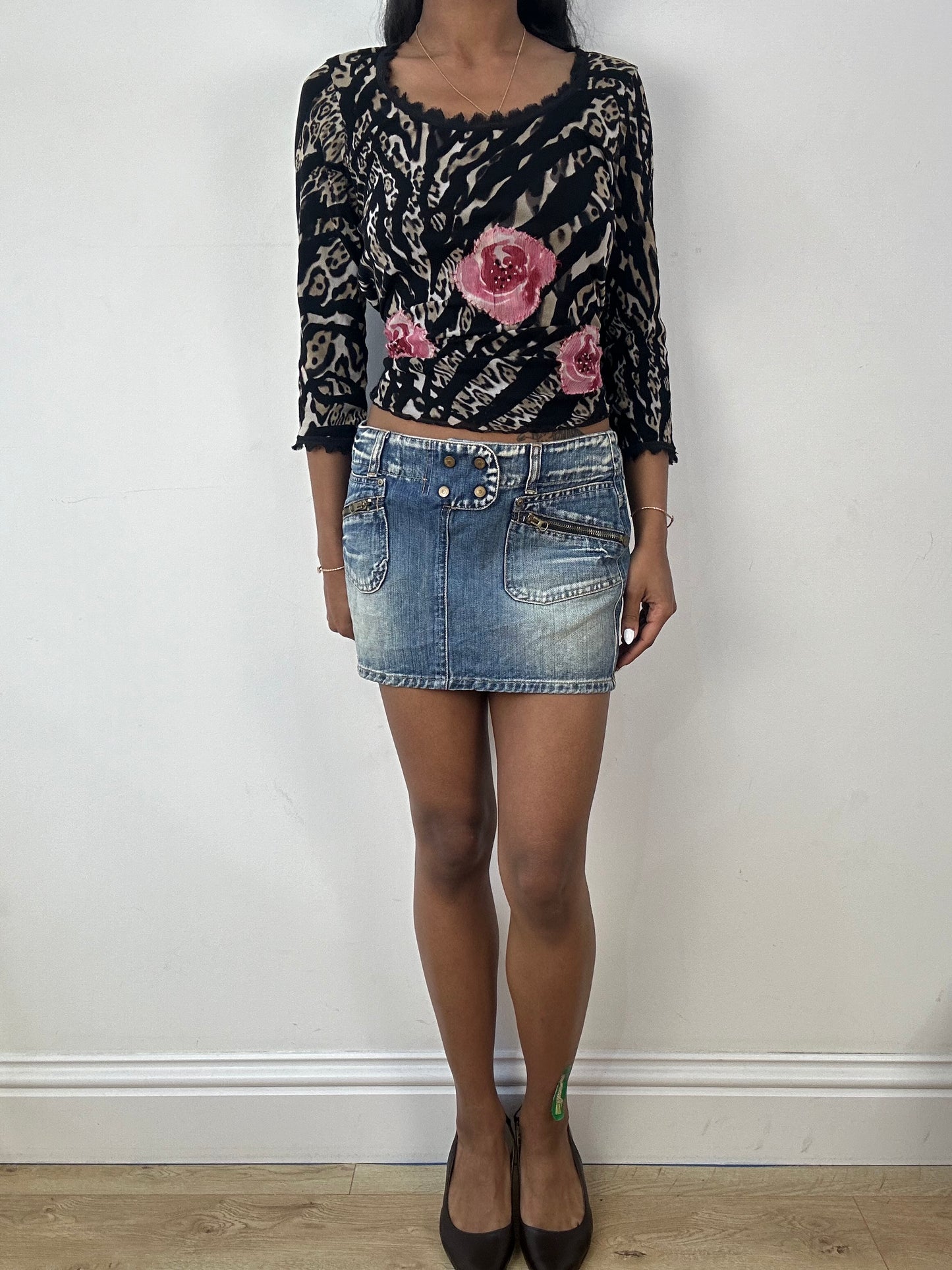vintage edit eighteen | small denim mini skirt with stud button detail