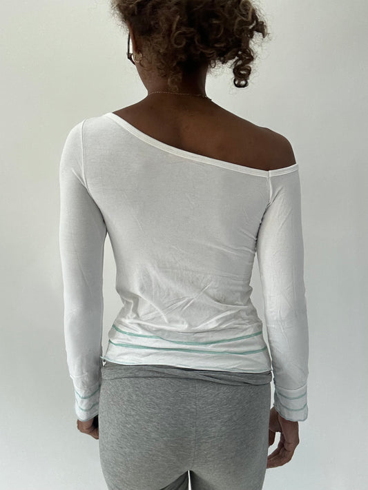 ‼️ | small white off the shoulder surf girl long sleeve top