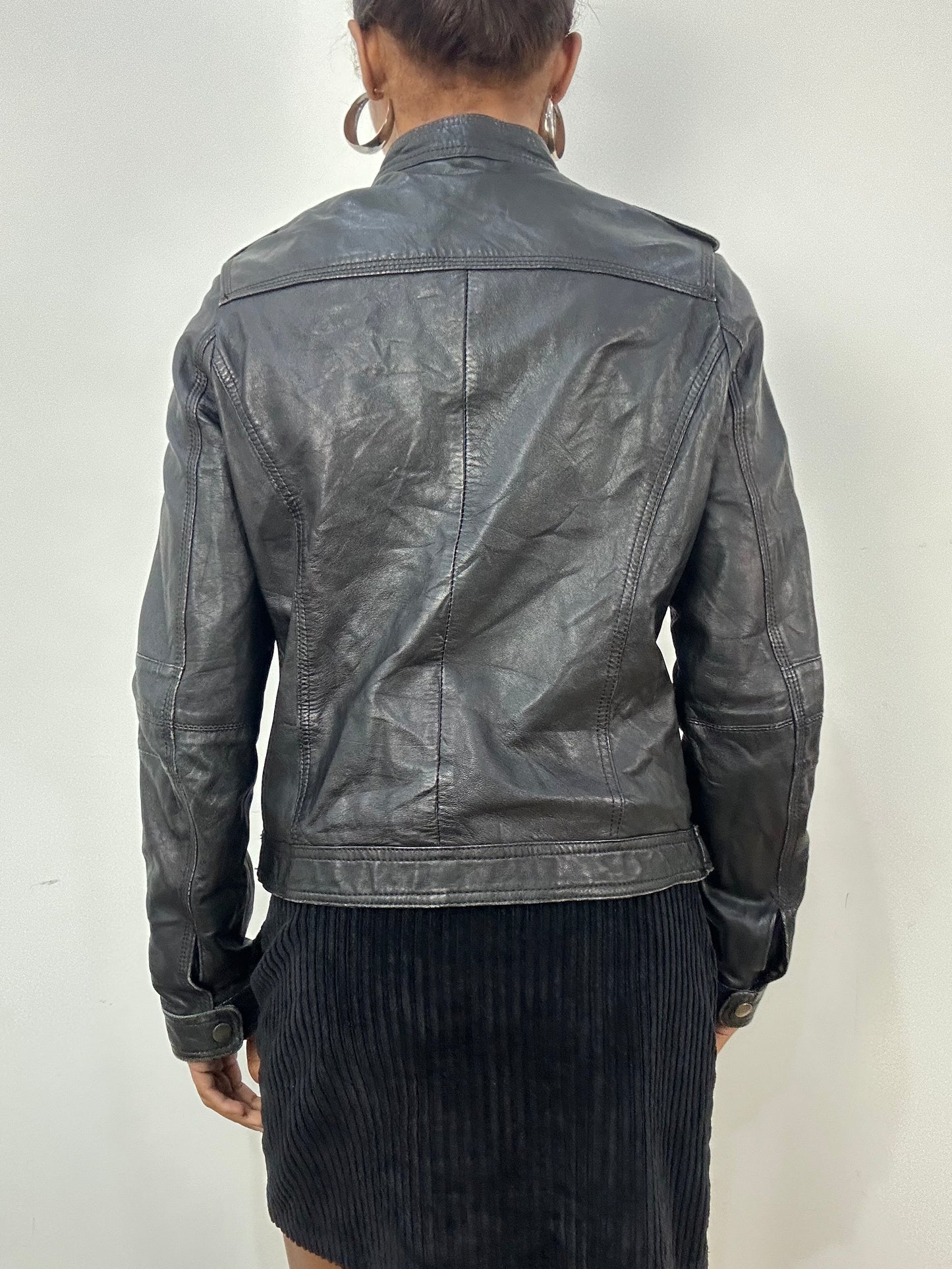 vintage edit: indie sleaze | small black faux leather jacket