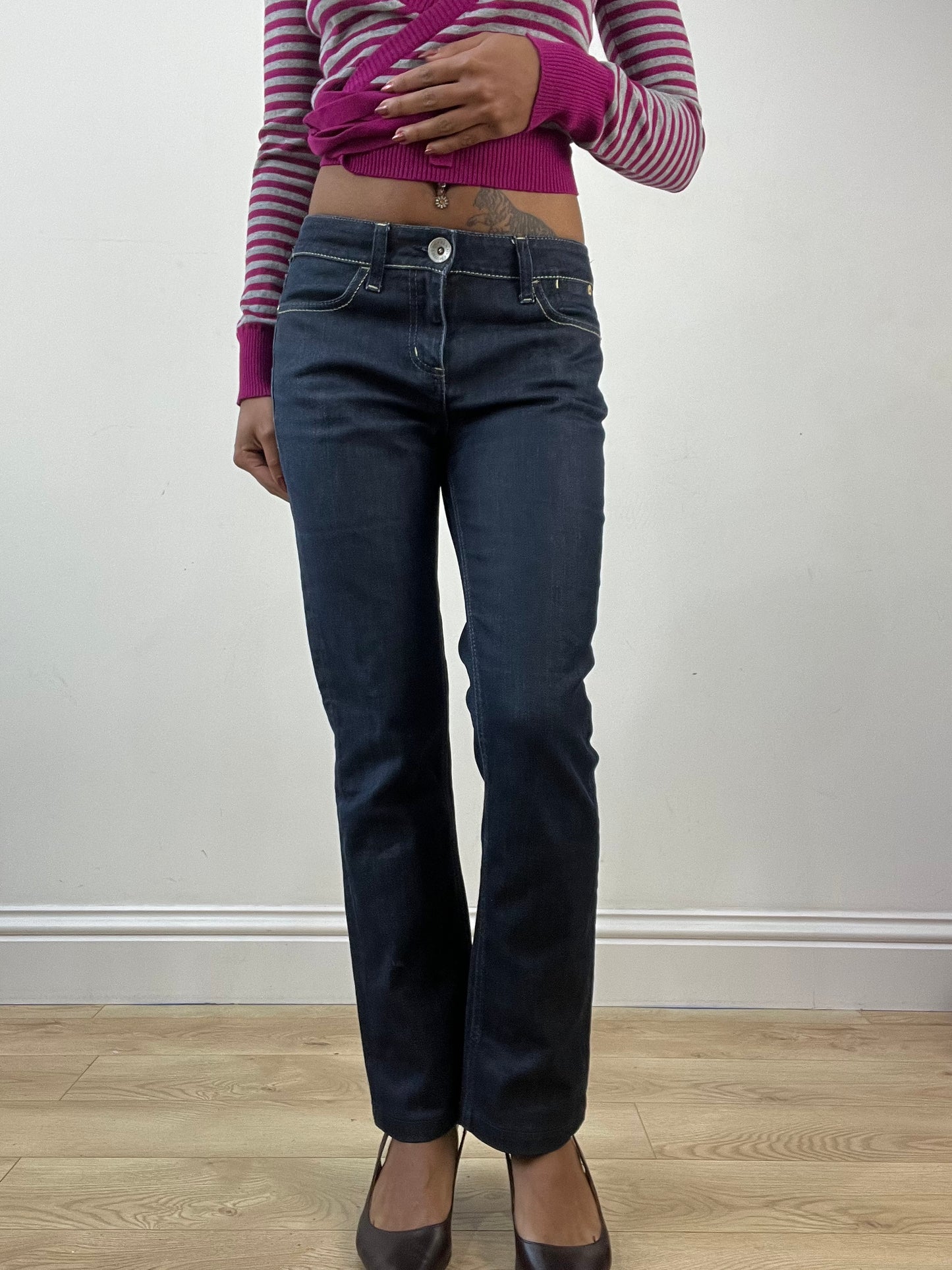 BEST PICKS | small blue guess denim jeans