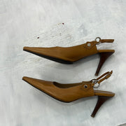MANHATTAN GIRL DROP | Camel Slingback Gato de Caminho