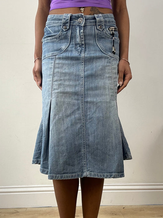 vintage edit fifteen | small denim blue midi skirt