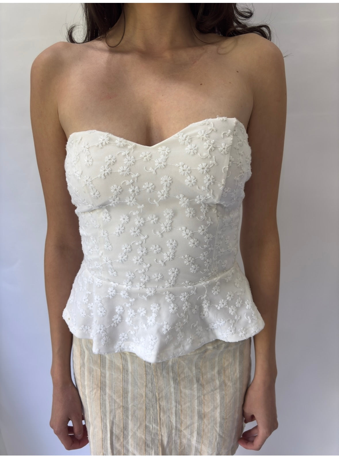 devil wears prada | small/medium white bandeau top